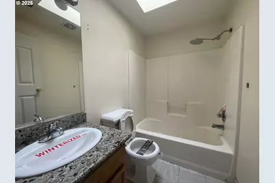 702 NE 94th Ave, Portland, OR 97220 - Photo 41