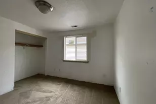 702 NE 94th Ave, Portland, OR 97220 - Photo 23