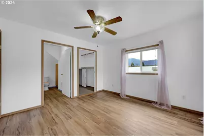 47638 Hwy 58, Oakridge, OR 97463 - Photo 17