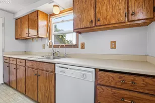 687 Jefferson St, Lafayette, OR 97127 - Photo 13