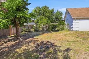 687 Jefferson St, Lafayette, OR 97127 - Photo 35