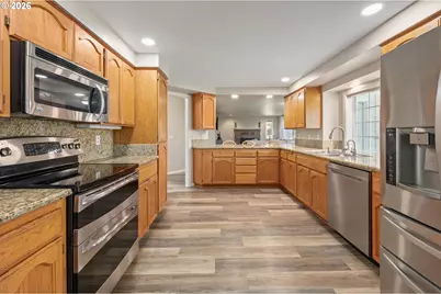 1798 Duke Ct, Eugene, OR 97401 - Photo 11
