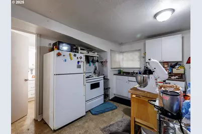 4840 NE 99th Ave, Portland, OR 97220 - Photo 15