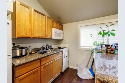 4840 NE 99th Ave, Portland, OR 97220 - Photo 7