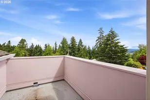 2695 Hillcrest Dr, West Linn, OR 97068 - Photo 33