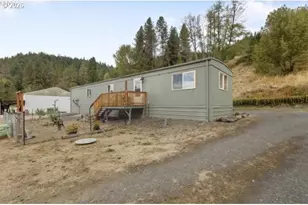 22210 Tiller Trail Hwy, Days Creek, OR 97429 - Photo 9