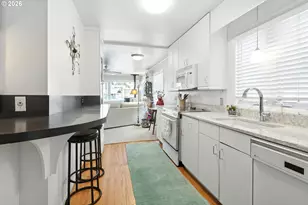 535 NE Bridgeton Rd, Portland, OR 97211 - Photo 5
