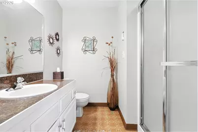 535 NE Bridgeton Rd #2, Portland, OR 97211 - Photo 15