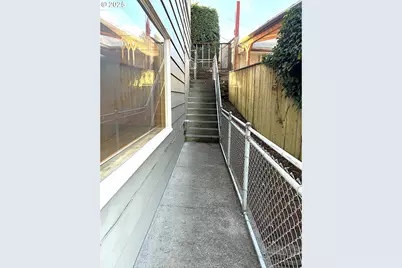 472 SE 72nd Ave, Portland, OR 97215 - Photo 39