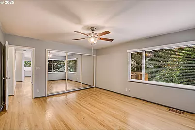 472 SE 72nd Ave, Portland, OR 97215 - Photo 17