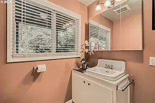 472 SE 72nd Ave, Portland, OR 97215 - Photo 29