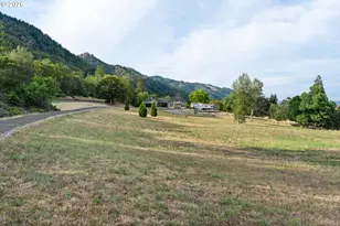 3716 Weaver Rd, Riddle, OR 97469 - Photo 5