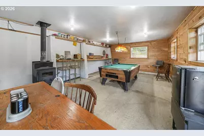 23907 State Highway 38, Elkton, OR 97436 - Photo 9