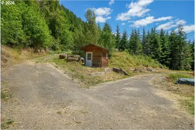 23907 State Highway 38, Elkton, OR 97436 - Photo 21