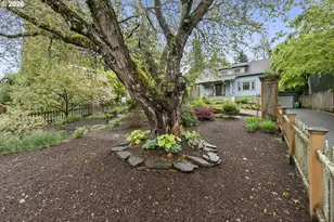 2830 SW Multnomah Blvd, Portland, OR 97219 - Photo 45