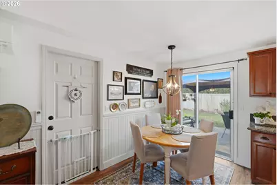 15404 NE 28th St, Vancouver, WA 98682 - Photo 9