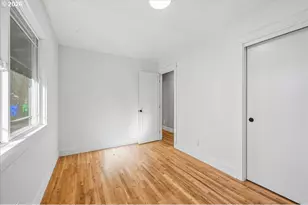 17148 SE Market St, Portland, OR 97233 - Photo 15