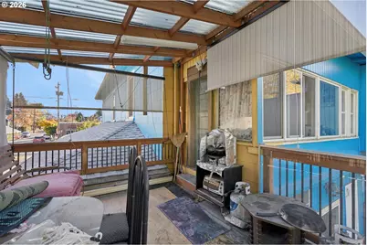 8031 E Burnside St, Portland, OR 97215 - Photo 41