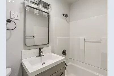 2324 E 16th St, Vancouver, WA 98661 - Photo 11