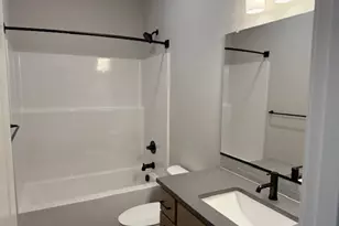 3546 SE Brookwood Ave, Hillsboro, OR 97123 - Photo 5