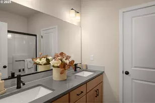 3546 SE Brookwood Ave, Hillsboro, OR 97123 - Photo 13