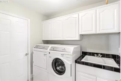 14743 SW Brooke Ct, Sherwood, OR 97140 - Photo 11