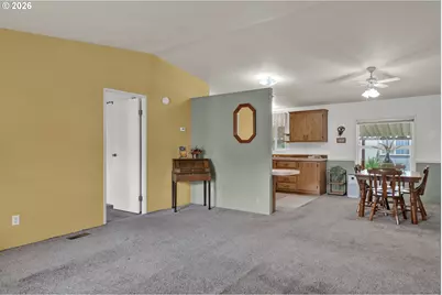 358 La Casa St, Eugene, OR 97402 - Photo 5