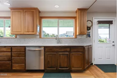 115 Fishing Rock St, Depoe Bay, OR 97341 - Photo 11