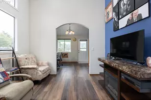115 Fishing Rock St, Depoe Bay, OR 97341 - Photo 15