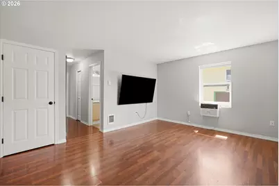 9251 SE Clinton #306, Portland, OR 97266 - Photo 3