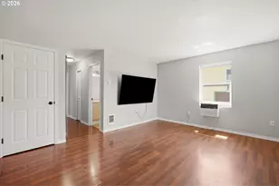 9251 SE Clinton, Portland, OR 97266 - Photo 3
