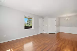 9251 SE Clinton, Portland, OR 97266 - Photo 5