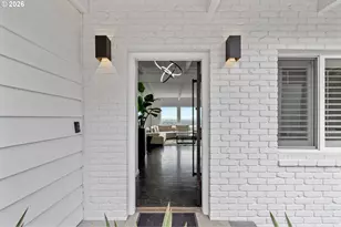 3065 NW Rio Vista Terrace, Portland, OR 97210 - Photo 3