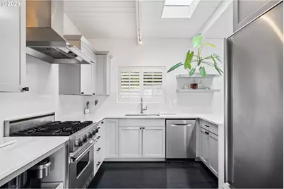 3065 NW Rio Vista Ter, Portland, OR 97210 - Photo 11