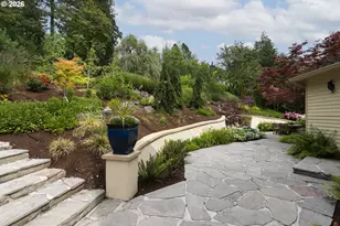 9004 SW Lancelot Ln, Portland, OR 97219 - Photo 35