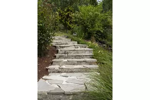 9004 SW Lancelot Ln, Portland, OR 97219 - Photo 39
