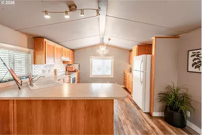 1475 Green Acres Rd #121, Eugene, OR 97408 - Photo 9