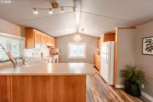 1475 Green Acres Rd, Eugene, OR 97408 - Photo 9