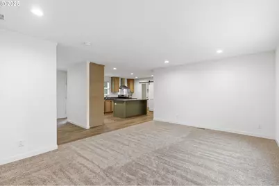 501 Haussler Rd, Kelso, WA 98626 - Photo 5