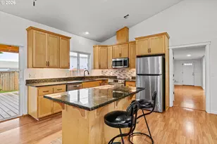 825 Waverly St, Eugene, OR 97401 - Photo 9