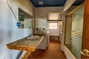 5005 Caves Hwy, Cave Junction, OR 97523 - Photo 33