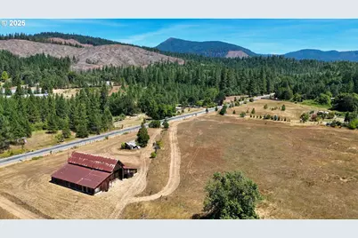 5005 Caves Hwy, Cave Junction, OR 97523 - Photo 11
