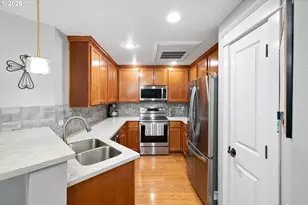 3650 Summerlinn Dr, West Linn, OR 97068 - Photo 9