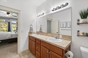 3650 Summerlinn Dr, West Linn, OR 97068 - Photo 27