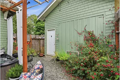 63762 Center Rd, Coos Bay, OR 97420 - Photo 39
