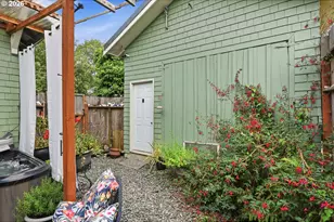 63762 Center Rd, Coos Bay, OR 97420 - Photo 39