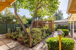 334 Van Duyn St, Eugene, OR 97401 - Photo 41