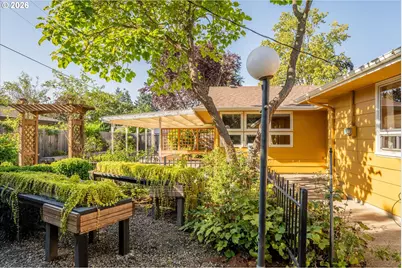 334 Van Duyn St, Eugene, OR 97401 - Photo 43