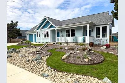 3214 Lincoln Ave SW, Bandon, OR 97411 - Photo 3