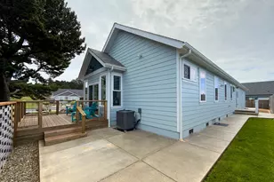 3214 Lincoln Ave SW, Bandon, OR 97411 - Photo 39